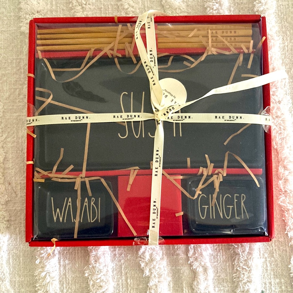 Brand new Rae Dunn sushi plate